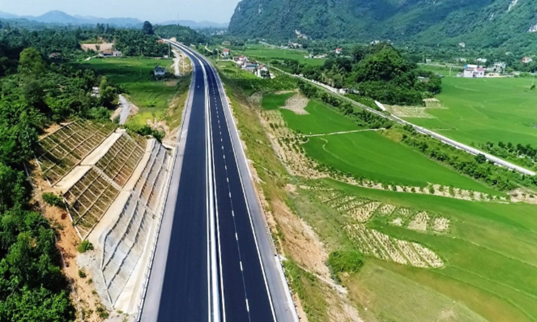 Cao tốc Hòa Bình - Mộc Châu được áp dụng cơ chế đặc thù nào?
